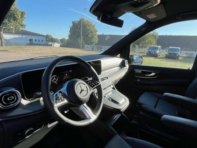 MERCEDES-BENZ V 300 Avantgarde Extralang,2xSchiebetür elektr. - Transport de personnes: photos 4 MERCEDES-BENZ V 300 Avantgarde Extralang,2xSchiebetür elektr. - Transport de personnes: photos 4