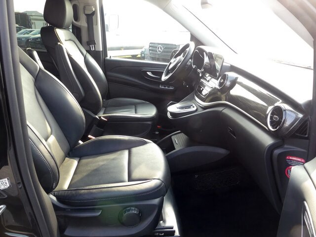 MERCEDES-BENZ V 300 Edition Extralang,2xSchiebetür el.,8Sitzer... - Transport de personnes: photos 3 MERCEDES-BENZ V 300 Edition Extralang,2xSchiebetür el.,8Sitzer... - Transport de personnes: photos 3
