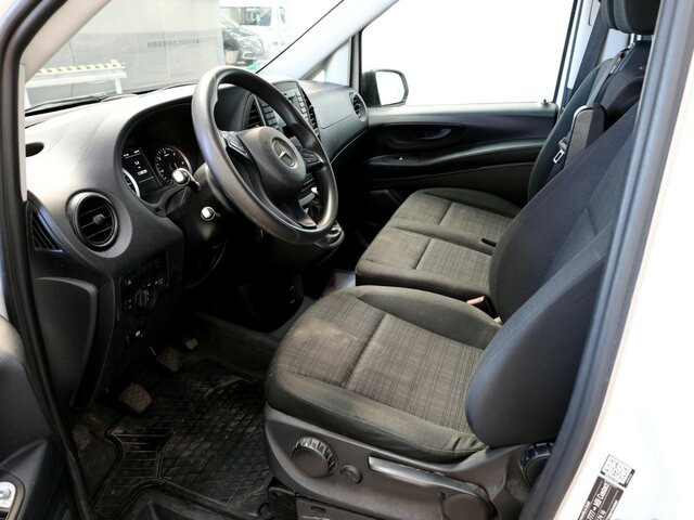 MERCEDES-BENZ Vito114CDI KA lang ,Klima,Sortimo Regalsystem... - Fourgonnette: photos 2 MERCEDES-BENZ Vito114CDI KA lang ,Klima,Sortimo Regalsystem... - Fourgonnette: photos 2