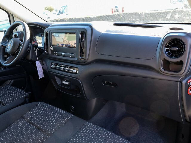 MERCEDES-BENZ Vito116CDI KA lang,Automatik,Klima,Tempomat... - Fourgonnette: photos 4 MERCEDES-BENZ Vito116CDI KA lang,Automatik,Klima,Tempomat... - Fourgonnette: photos 4