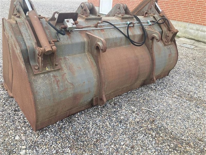 Kirk SILOSKOVL MED VOLVOBESLAG - Matériel d'ensilage: photos 1 Kirk SILOSKOVL MED VOLVOBESLAG - Matériel d'ensilage: photos 1