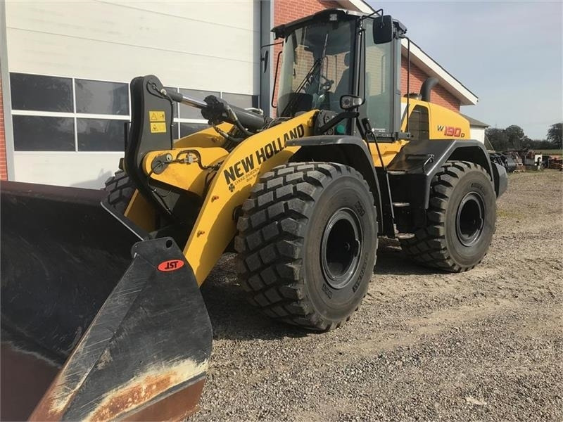 New Holland W190D - Chargeuse sur pneus: photos 4 New Holland W190D - Chargeuse sur pneus: photos 4