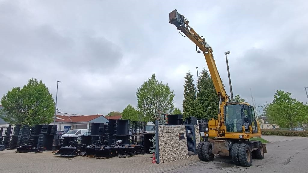 Pelle sur pneus Komatsu PW 140 Mobilbagger Powertilt Schnellwechsler MS 10: photos 25 Pelle sur pneus Komatsu PW 140 Mobilbagger Powertilt Schnellwechsler MS 10: photos 25