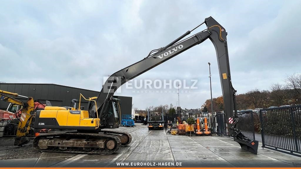 Volvo EC 220, Kettenbagger mit Long Reach, Kamera, Klima - Pelle sur chenille: photos 1 Volvo EC 220, Kettenbagger mit Long Reach, Kamera, Klima - Pelle sur chenille: photos 1