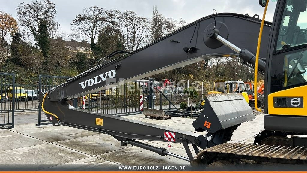 Pelle sur chenille Volvo EC 220, Kettenbagger mit Long Reach, Kamera, Klima: photos 10