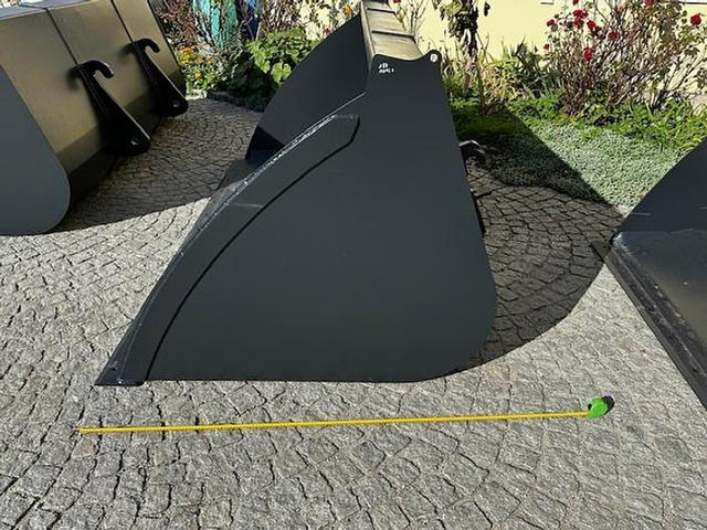 Big Volumenschaufel 250 cm mit Hauer Aufnahme - Godet: photos 4 Big Volumenschaufel 250 cm mit Hauer Aufnahme - Godet: photos 4