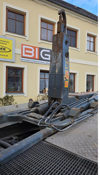 HYVA Hakenlift mit Knick - Teleskoparm - Remorque ampliroll/ Multibenne: photos 5 HYVA Hakenlift mit Knick - Teleskoparm - Remorque ampliroll/ Multibenne: photos 5