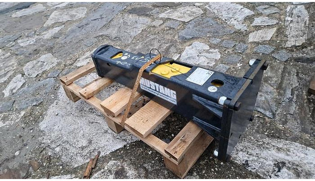 Mustang HM100 Hydraulikhammer - Marteau hydraulique: photos 3 Mustang HM100 Hydraulikhammer - Marteau hydraulique: photos 3