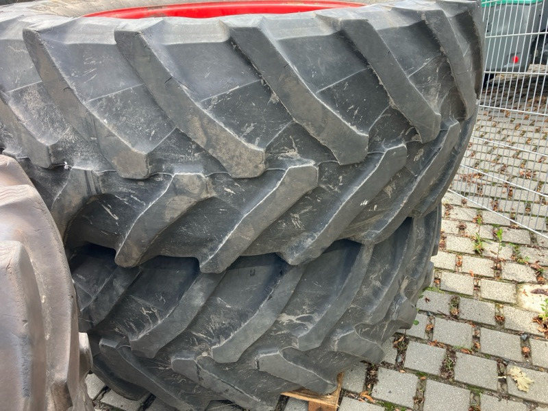 Fendt 724 Profi Plus inkl. 2. Radsatz/ EGNOS- Signal - Tracteur agricole: photos 3 Fendt 724 Profi Plus inkl. 2. Radsatz/ EGNOS- Signal - Tracteur agricole: photos 3