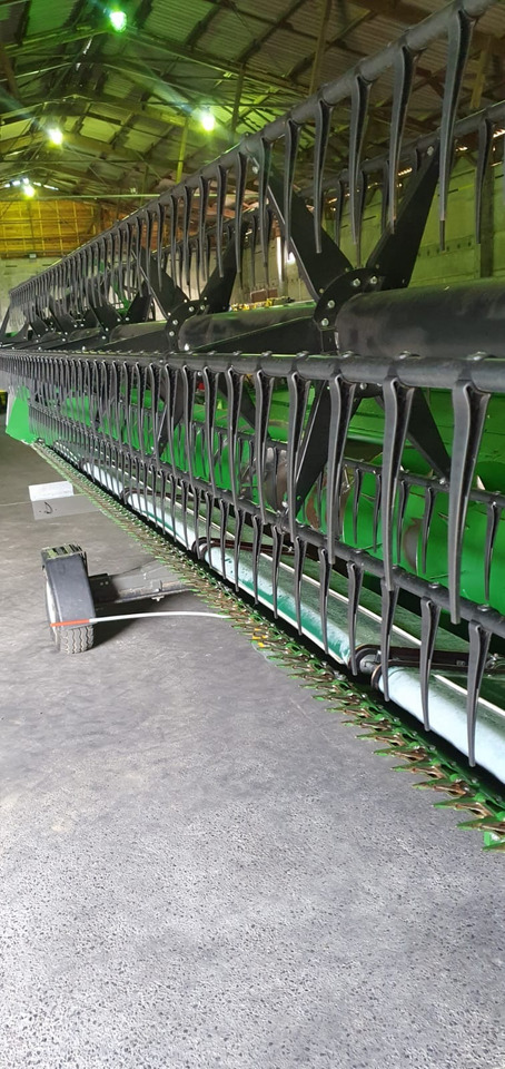 John Deere T560 - Moissonneuse-batteuse: photos 4 John Deere T560 - Moissonneuse-batteuse: photos 4