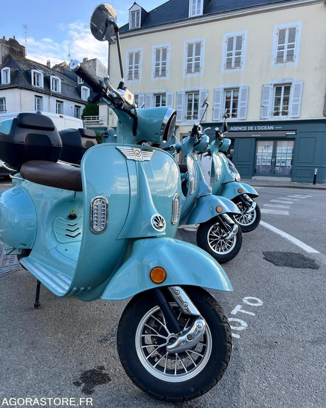 1 Scooter e-retro 50cc - Easy Watts - Motocyclette: photos 2 1 Scooter e-retro 50cc - Easy Watts - Motocyclette: photos 2