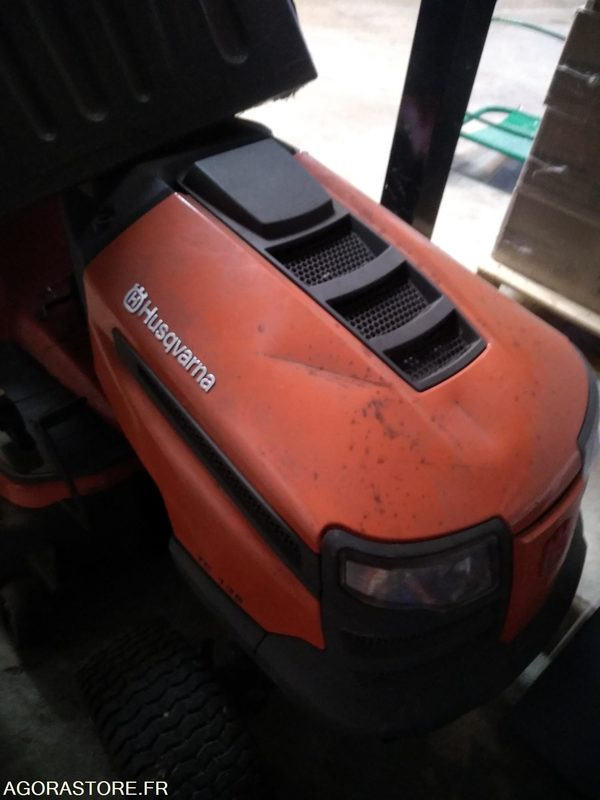 2 tondeuses autoportées - Motofaucheuse: photos 5 2 tondeuses autoportées - Motofaucheuse: photos 5