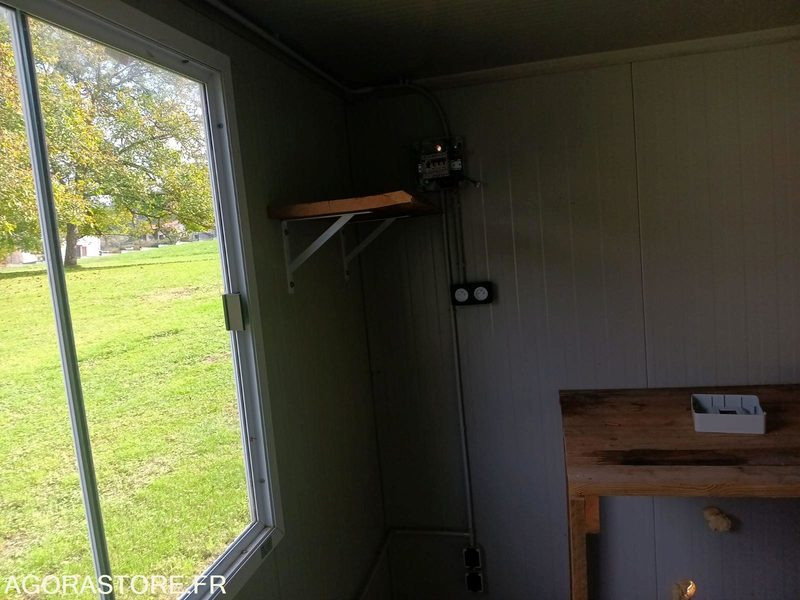 AGLECO 6.00 M X 2.50 - Conteneur comme habitat: photos 3 AGLECO 6.00 M X 2.50 - Conteneur comme habitat: photos 3