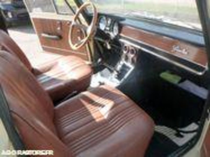 Alfa Romeo Giulia - 1976 - 92500km - COLLECTION - Livret d'origine - Voiture: photos 4 Alfa Romeo Giulia - 1976 - 92500km - COLLECTION - Livret d'origine - Voiture: photos 4
