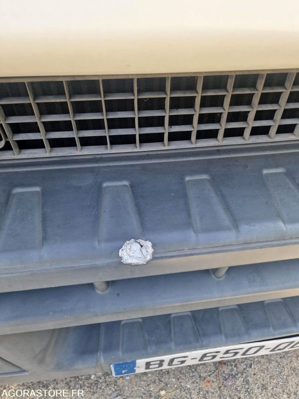 BENNE A ORDURES MENAGERES 14 M3 - RENAULT PREMIUM - LOT N°1 - Benne à ordures ménagères: photos 4 BENNE A ORDURES MENAGERES 14 M3 - RENAULT PREMIUM - LOT N°1 - Benne à ordures ménagères: photos 4