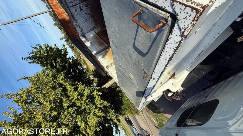 BENNE AMOVIBLE - Utilitaire benne: photos 4 BENNE AMOVIBLE - Utilitaire benne: photos 4