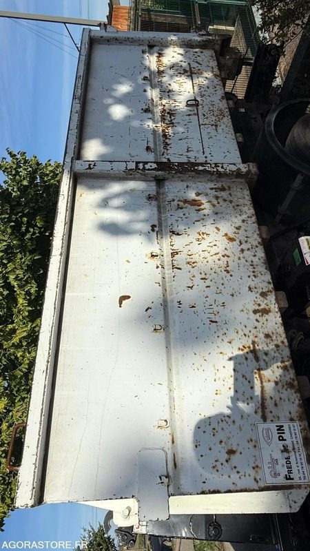 BENNE AMOVIBLE - Utilitaire benne: photos 3 BENNE AMOVIBLE - Utilitaire benne: photos 3