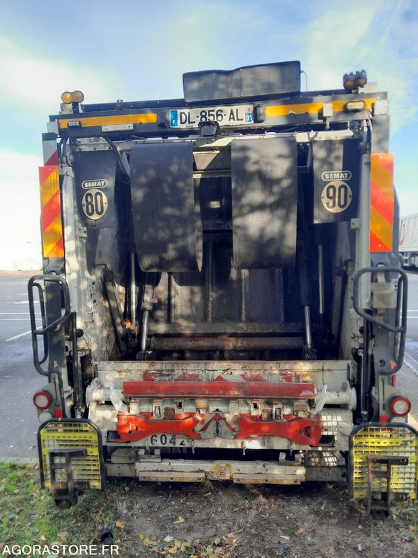 BOM 16T IVECO GNC NON ROULANT( 6042-66ICAM571X) - Benne à ordures ménagères: photos 4 BOM 16T IVECO GNC NON ROULANT( 6042-66ICAM571X) - Benne à ordures ménagères: photos 4