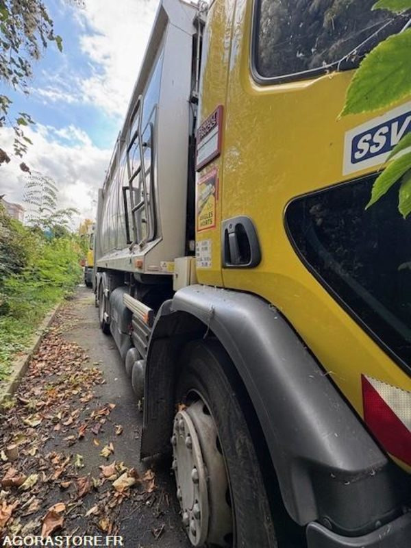 BOM 26 Tonnes GNV - RENAULT D-WIDE - 2016 - - Benne à ordures ménagères: photos 3 BOM 26 Tonnes GNV - RENAULT D-WIDE - 2016 - - Benne à ordures ménagères: photos 3