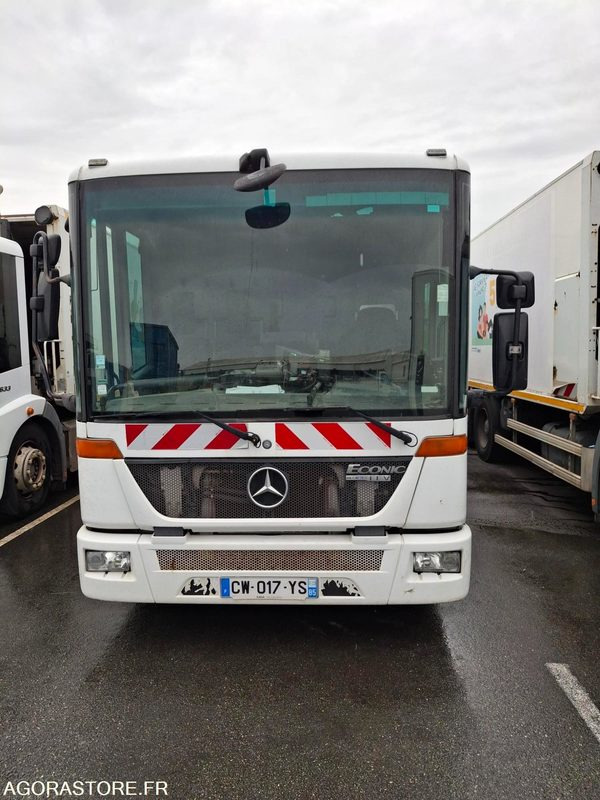 BOM Mercedes Econic 256043 kms 2013 - CW-017-YS - Benne à ordures ménagères: photos 2 BOM Mercedes Econic 256043 kms 2013 - CW-017-YS - Benne à ordures ménagères: photos 2