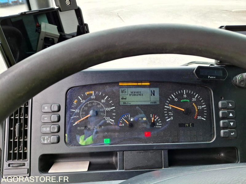 BOM Mercedes Econic 292045 kms 2013 - CW-067-TW - Benne à ordures ménagères: photos 4 BOM Mercedes Econic 292045 kms 2013 - CW-067-TW - Benne à ordures ménagères: photos 4
