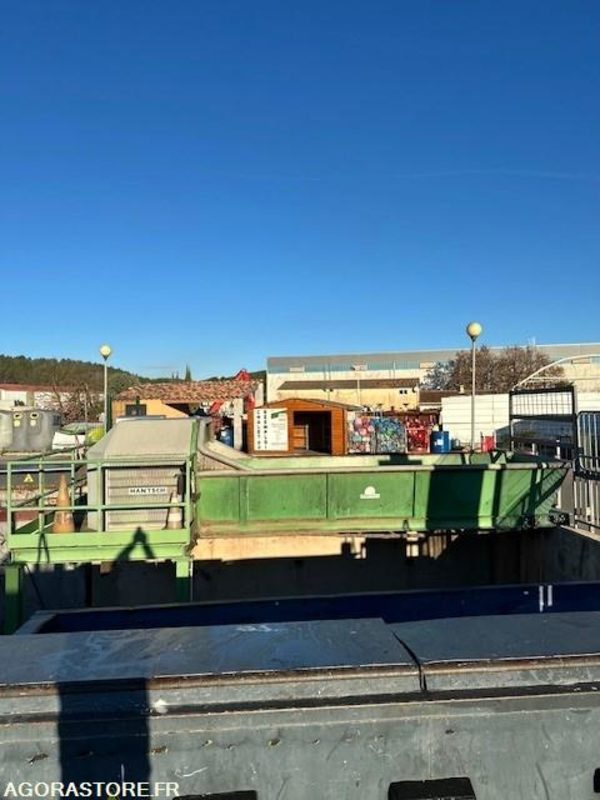 BROYEUR FIXE HANTSCH M2A 1400 2205h - Mélangeuse: photos 2 BROYEUR FIXE HANTSCH M2A 1400 2205h - Mélangeuse: photos 2