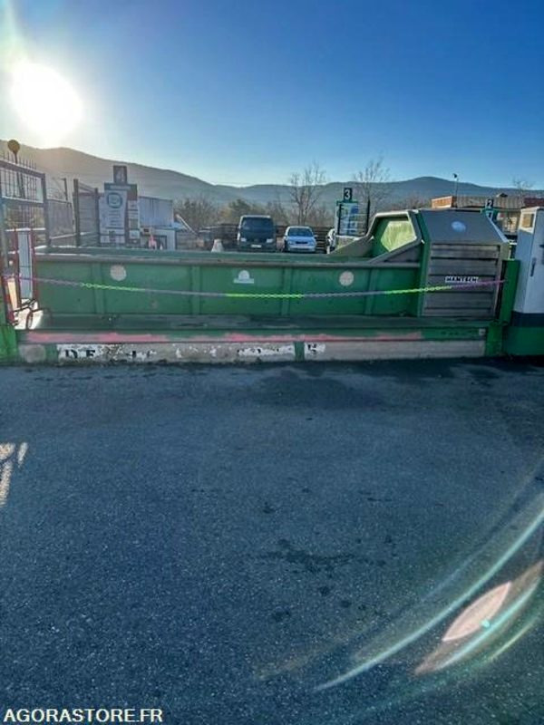 BROYEUR FIXE HANTSCH M2A 1400 2205h - Mélangeuse: photos 4 BROYEUR FIXE HANTSCH M2A 1400 2205h - Mélangeuse: photos 4