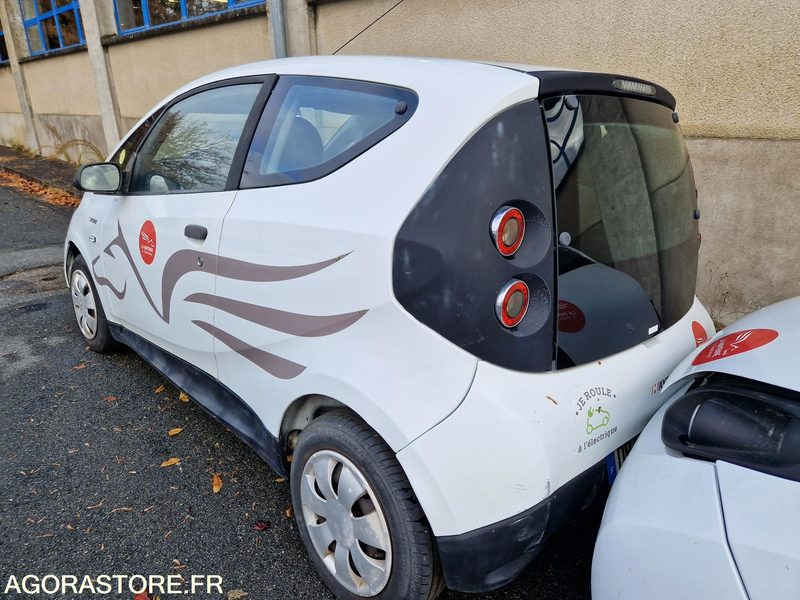 Bollore Bluecar - 81580 -2013- DB897JS - Voiture: photos 3 Bollore Bluecar - 81580 -2013- DB897JS - Voiture: photos 3