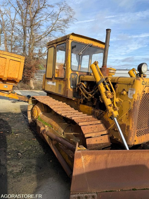 Bulldozer Caterpillar D4D - 4800H - 1975 - Bulldozer: photos 2 Bulldozer Caterpillar D4D - 4800H - 1975 - Bulldozer: photos 2