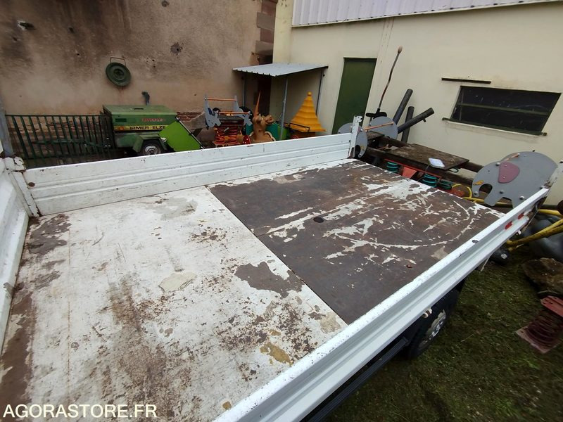 CAMIONETTE PLATEAU E.V. - Utilitaire benne: photos 4 CAMIONETTE PLATEAU E.V. - Utilitaire benne: photos 4