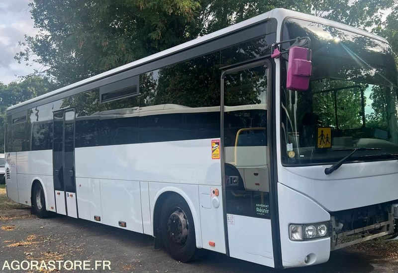 CAR - IRISBUS (IVECO BUS) - RÉCRÉO - 2011 - 305 429 KM (BW-716-JD) - Bus scolaire: photos 1 CAR - IRISBUS (IVECO BUS) - RÉCRÉO - 2011 - 305 429 KM (BW-716-JD) - Bus scolaire: photos 1