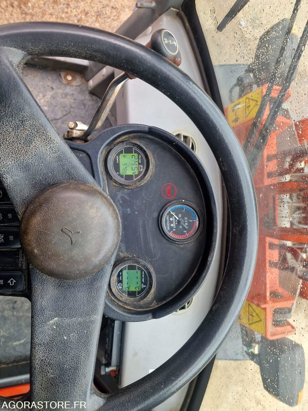 CHARGEUSE SUR PNEUS EVERUN ER08 EASY DIESEL 24CV - 2017 - 580 heures - Chargeuse: photos 5 CHARGEUSE SUR PNEUS EVERUN ER08 EASY DIESEL 24CV - 2017 - 580 heures - Chargeuse: photos 5