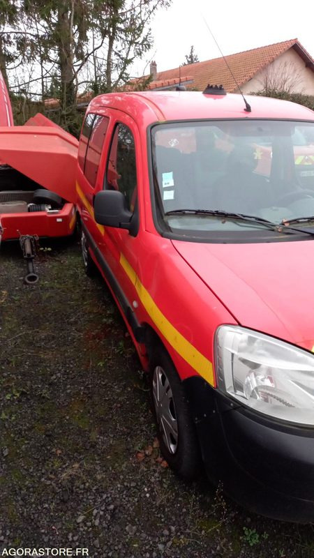 CITROËN - BERLINGO - 2004 - 171690KM - 28BET57 - Fourgonnette: photos 3 CITROËN - BERLINGO - 2004 - 171690KM - 28BET57 - Fourgonnette: photos 3