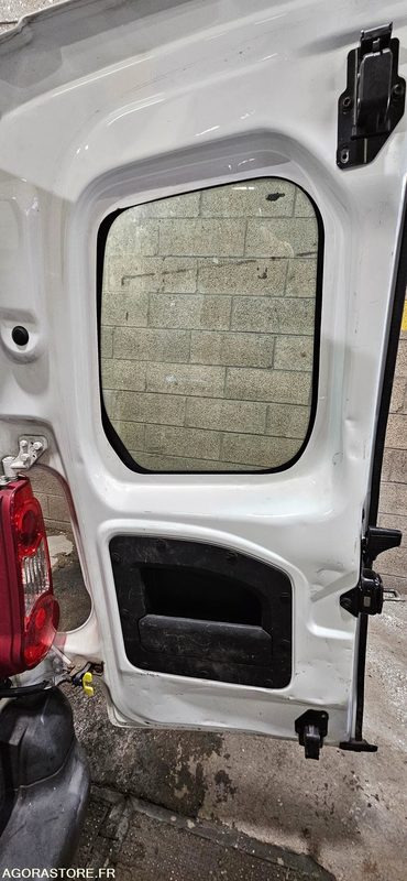 Fourgonnette CITROEN BERLINGO ED119VR: photos 6 Fourgonnette CITROEN BERLINGO ED119VR: photos 6