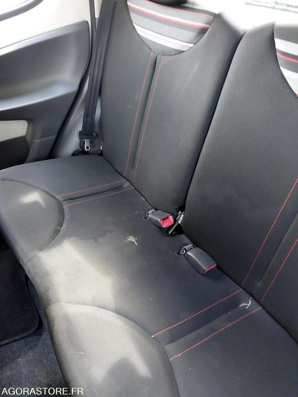 CITROEN C1 - 2011 - 42667KM - Voiture: photos 4 CITROEN C1 - 2011 - 42667KM - Voiture: photos 4