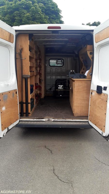 CITROEN JUMPER DIESEL - 2013 - 78600KMS non roulant - Fourgon utilitaire: photos 4 CITROEN JUMPER DIESEL - 2013 - 78600KMS non roulant - Fourgon utilitaire: photos 4