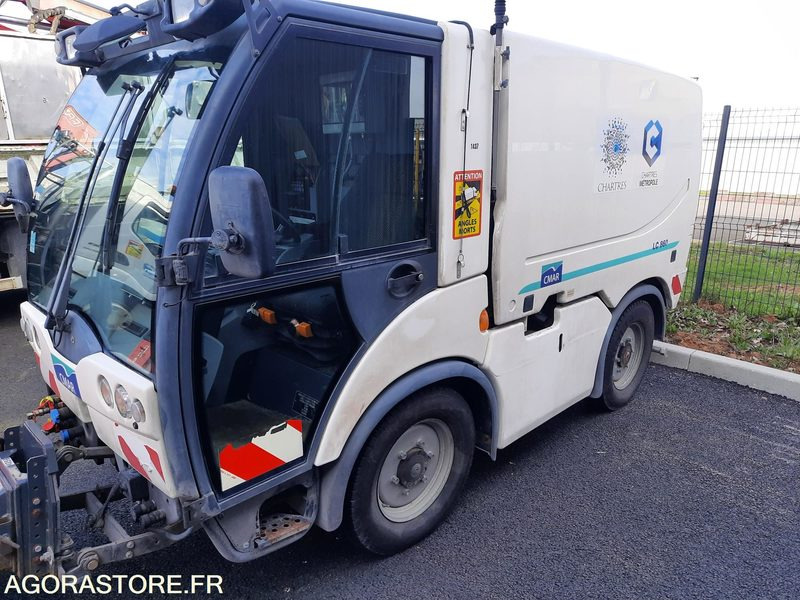 CMAR LC860 - 2014 - 5 700KM - Fourgonnette: photos 4 CMAR LC860 - 2014 - 5 700KM - Fourgonnette: photos 4