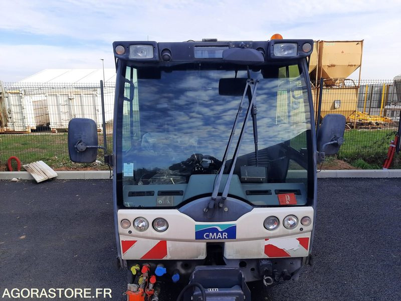 CMAR LC860 - 2014 - 5 700KM - Fourgonnette: photos 3 CMAR LC860 - 2014 - 5 700KM - Fourgonnette: photos 3