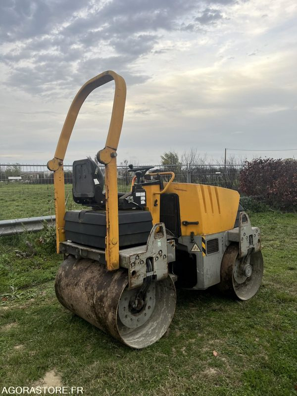 COMPACTEUR DOUBLE BILLE - Compacteur: photos 4 COMPACTEUR DOUBLE BILLE - Compacteur: photos 4