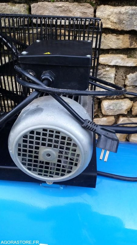 COMPRESSEUR LUCHARD COMPAIR MODELE CLC 203 200L 220v - Compresseur d'air: photos 5 COMPRESSEUR LUCHARD COMPAIR MODELE CLC 203 200L 220v - Compresseur d'air: photos 5
