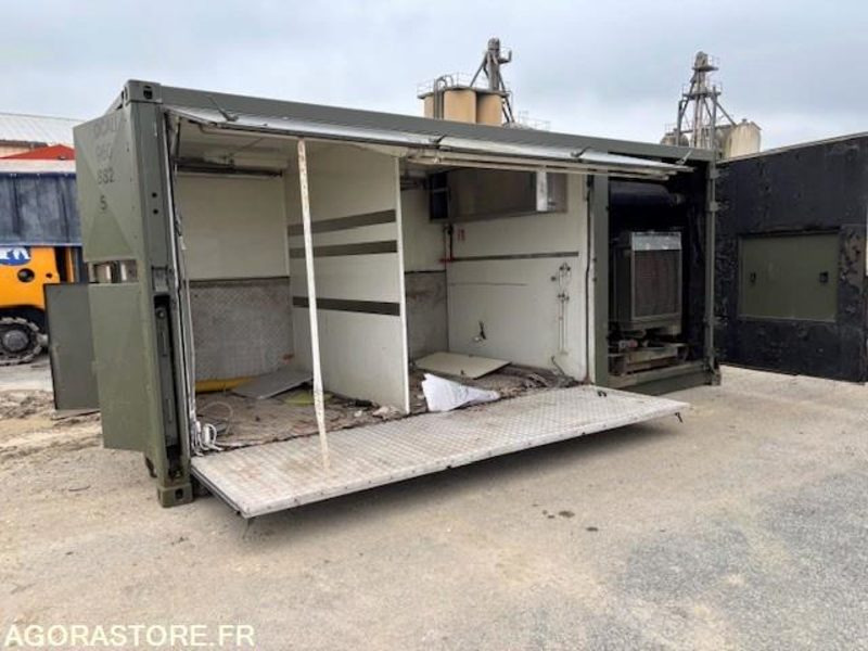 CONTENEUR AMPLIROLL 20 PIEDS AMENAGE AVEC GROUPE ELECTROGENE 130 KVA - Camion ampliroll: photos 1 CONTENEUR AMPLIROLL 20 PIEDS AMENAGE AVEC GROUPE ELECTROGENE 130 KVA - Camion ampliroll: photos 1