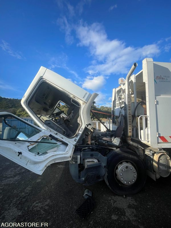 --CORSE-- PL BOM RENAULT PREMIUM 2008 92131km - Benne à ordures ménagères: photos 4 --CORSE-- PL BOM RENAULT PREMIUM 2008 92131km - Benne à ordures ménagères: photos 4