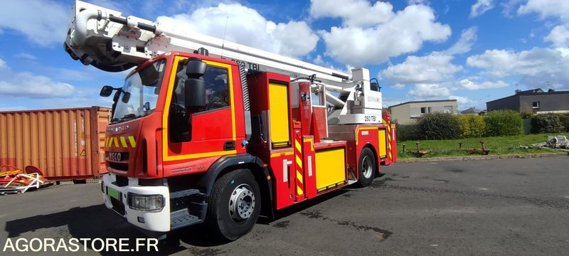 BEA EGI 280 TBI / IVECO 180 E 30 - Camion: photos 1 BEA EGI 280 TBI / IVECO 180 E 30 - Camion: photos 1