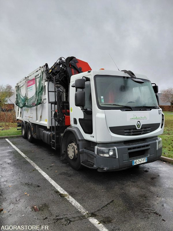 CAMION GRUE 26 TONNES - Camion: photos 1 CAMION GRUE 26 TONNES - Camion: photos 1