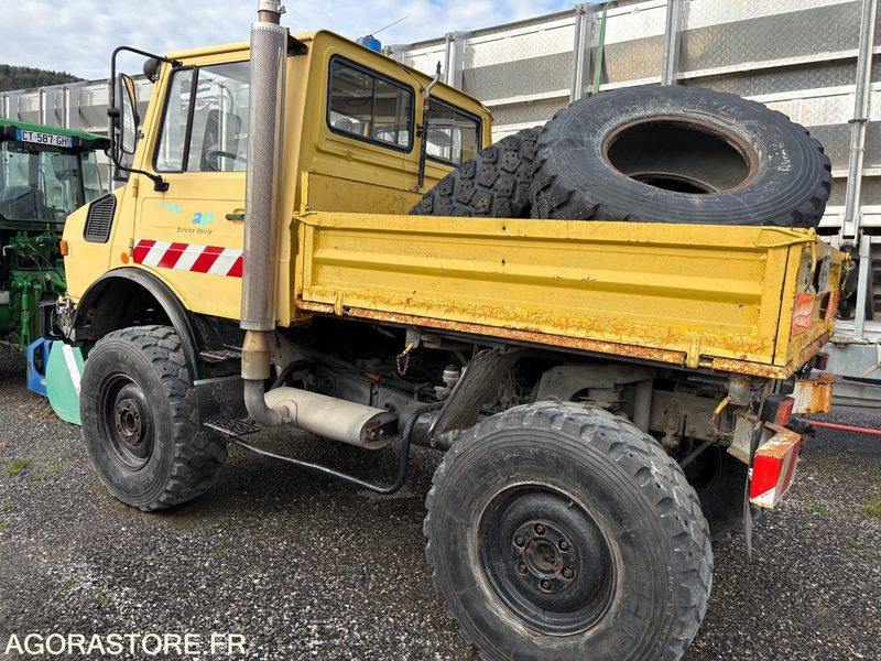 CAMION MERCEDES UNIMOG 1200 - Camion: photos 4 CAMION MERCEDES UNIMOG 1200 - Camion: photos 4