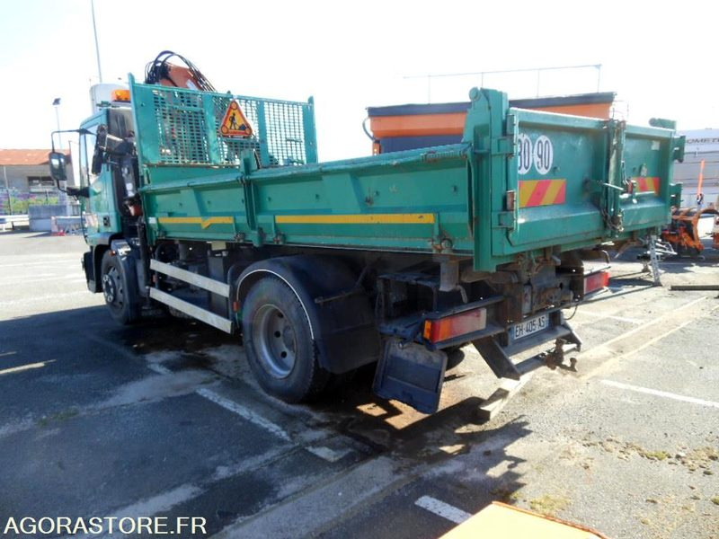 CAMION PTAC < 19 T IVECO 120E 18 (CA221) - Camion: photos 4 CAMION PTAC < 19 T IVECO 120E 18 (CA221) - Camion: photos 4