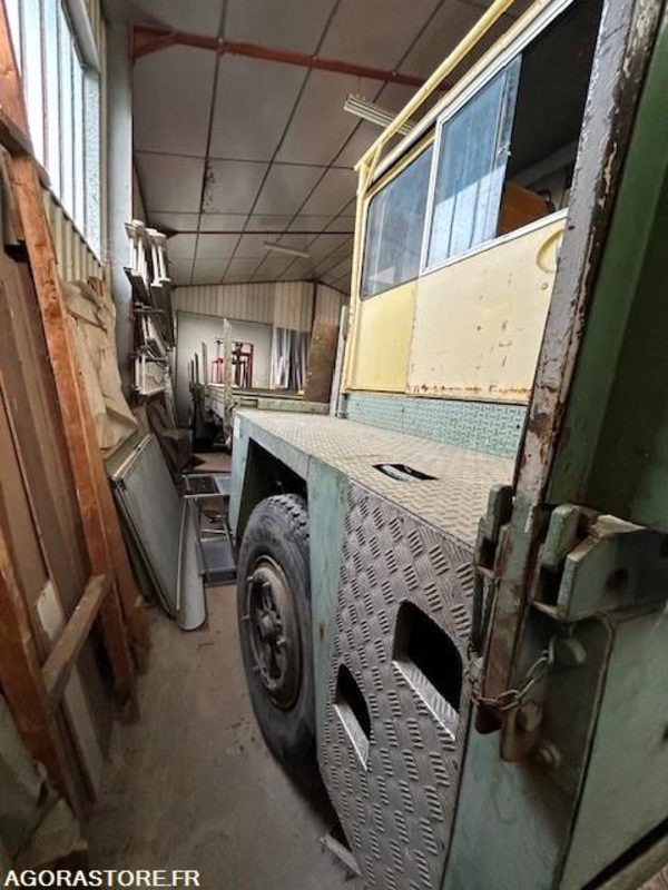 CAMION UNIC - 1974 / 82262 KM - Camion: photos 3 CAMION UNIC - 1974 / 82262 KM - Camion: photos 3