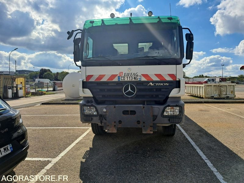 Camion 8x4 Actros Mercedes - 1995 - 463089kms - MF539 - Camion: photos 2 Camion 8x4 Actros Mercedes - 1995 - 463089kms - MF539 - Camion: photos 2