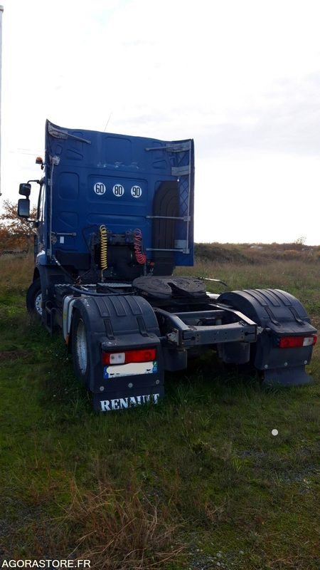 Camion RENAULT - Camion: photos 1 Camion RENAULT - Camion: photos 1