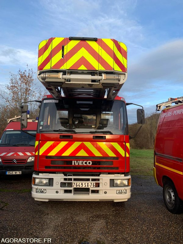 EPS24 IVECO 120E18 RIFFAUD 7649SX76 - Camion: photos 1 EPS24 IVECO 120E18 RIFFAUD 7649SX76 - Camion: photos 1